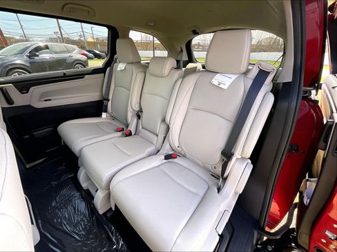 New 2026 Honda Odyssey EX-L image 15