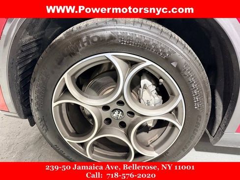 Used 2022 Alfa Romeo Stelvio Ti image 21