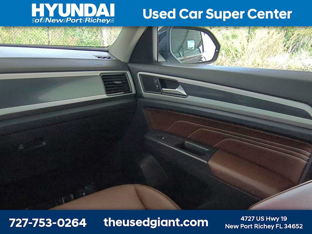 Used 2021 Volkswagen Atlas SEL R-Line FWD image 20