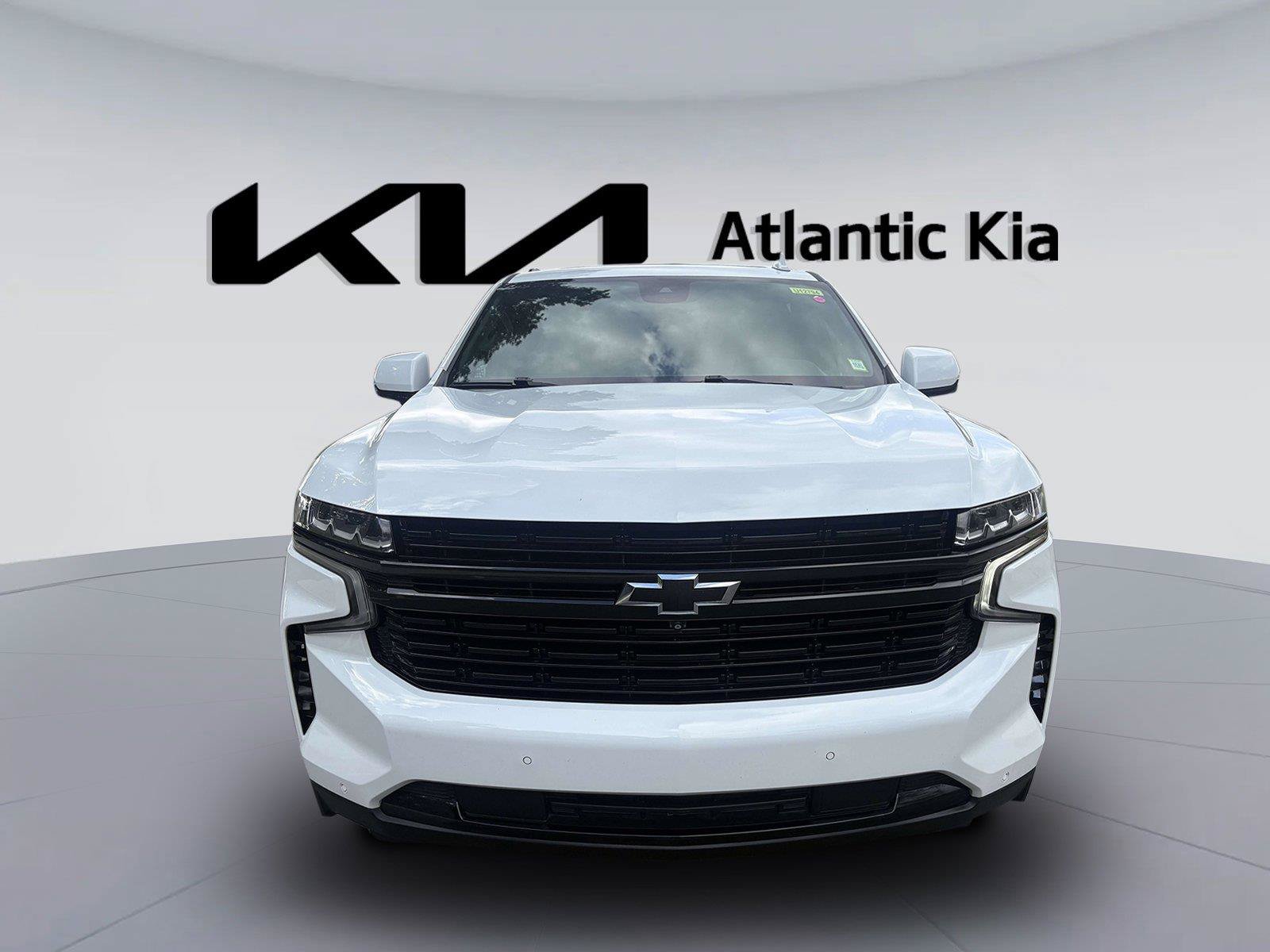 Used 2023 Chevrolet Tahoe RST w/ Luxury Package AWD/4WD image 2