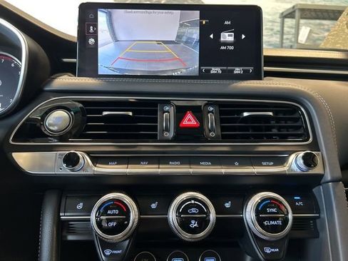 Used 2023 Genesis G70 2.0T AWD/4WD image 91