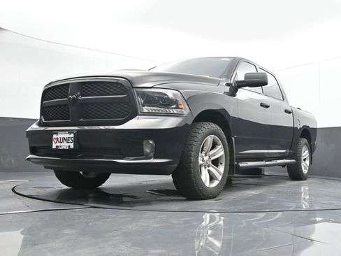 Used 2015 RAM 1500 Express AWD/4WD image 26