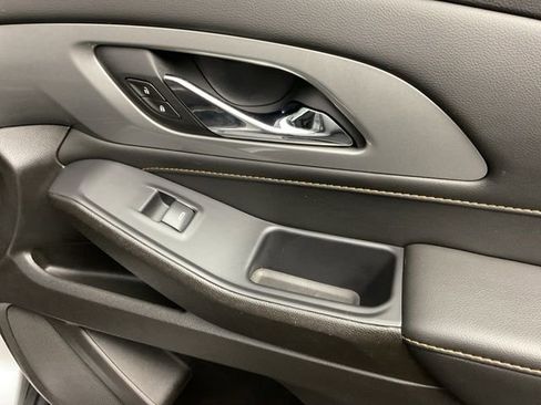 Certified 2021 Chevrolet Traverse LT image 27