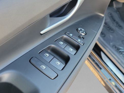 New 2026 Hyundai Elantra Hybrid FWD image 21