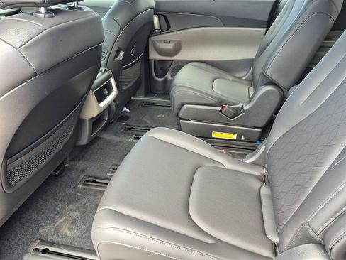 New 2026 Kia Carnival SX FWD image 12