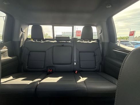 Used 2024 GMC Sierra 1500 Elevation w/ Elevation Premium Package AWD/4WD image 22