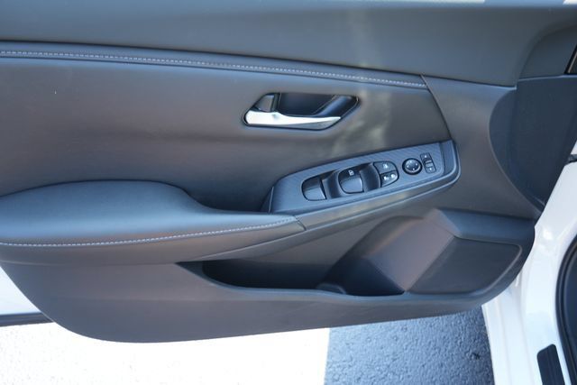 Used 2022 Nissan Sentra SV w/ All-Weather Package FWD image 22