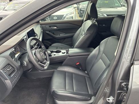 Certified 2023 Nissan Rogue SV w/ SV Premium B Package AWD/4WD image 17