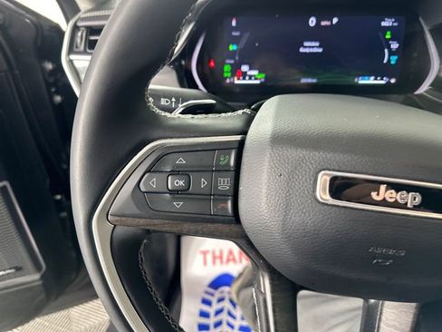 Used 2022 Jeep Grand Cherokee Limited 4xe image 27