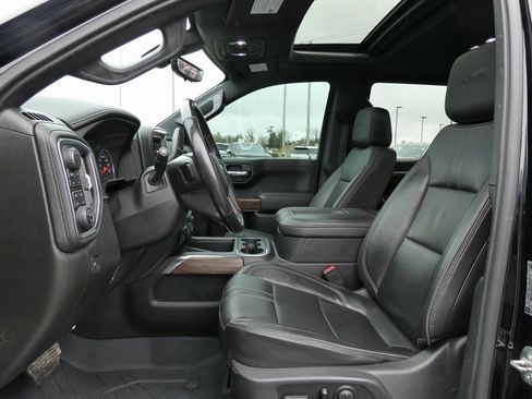 Used 2019 Chevrolet Silverado 1500 High Country w/ Technology Package image 22