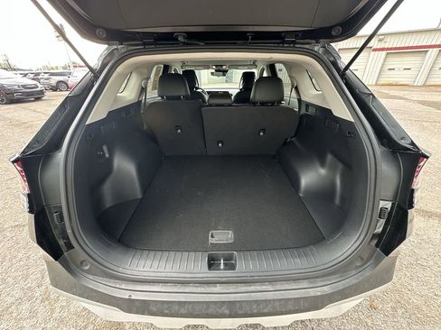 Used 2025 Kia Sportage EX FWD image 23