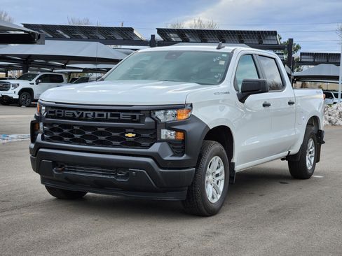 Used 2024 Chevrolet Silverado 1500 W/T image 3