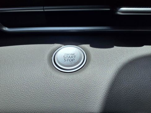 New 2025 Hyundai Elantra Sport image 22