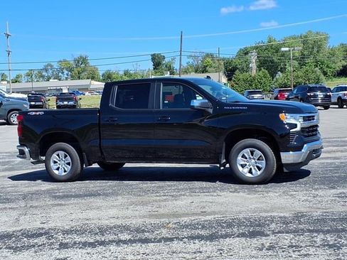 Used 2025 Chevrolet Silverado 1500 LT image 4