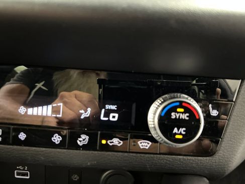 Used 2024 Mitsubishi Outlander SE AWD/4WD image 62