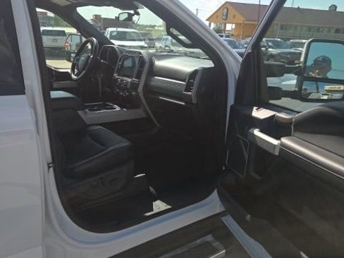 Used 2022 Ford F250 Lariat w/ Lariat Value Package AWD/4WD image 23