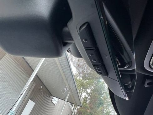 Used 2020 Land Rover Range Rover Sport HSE Dynamic image 28