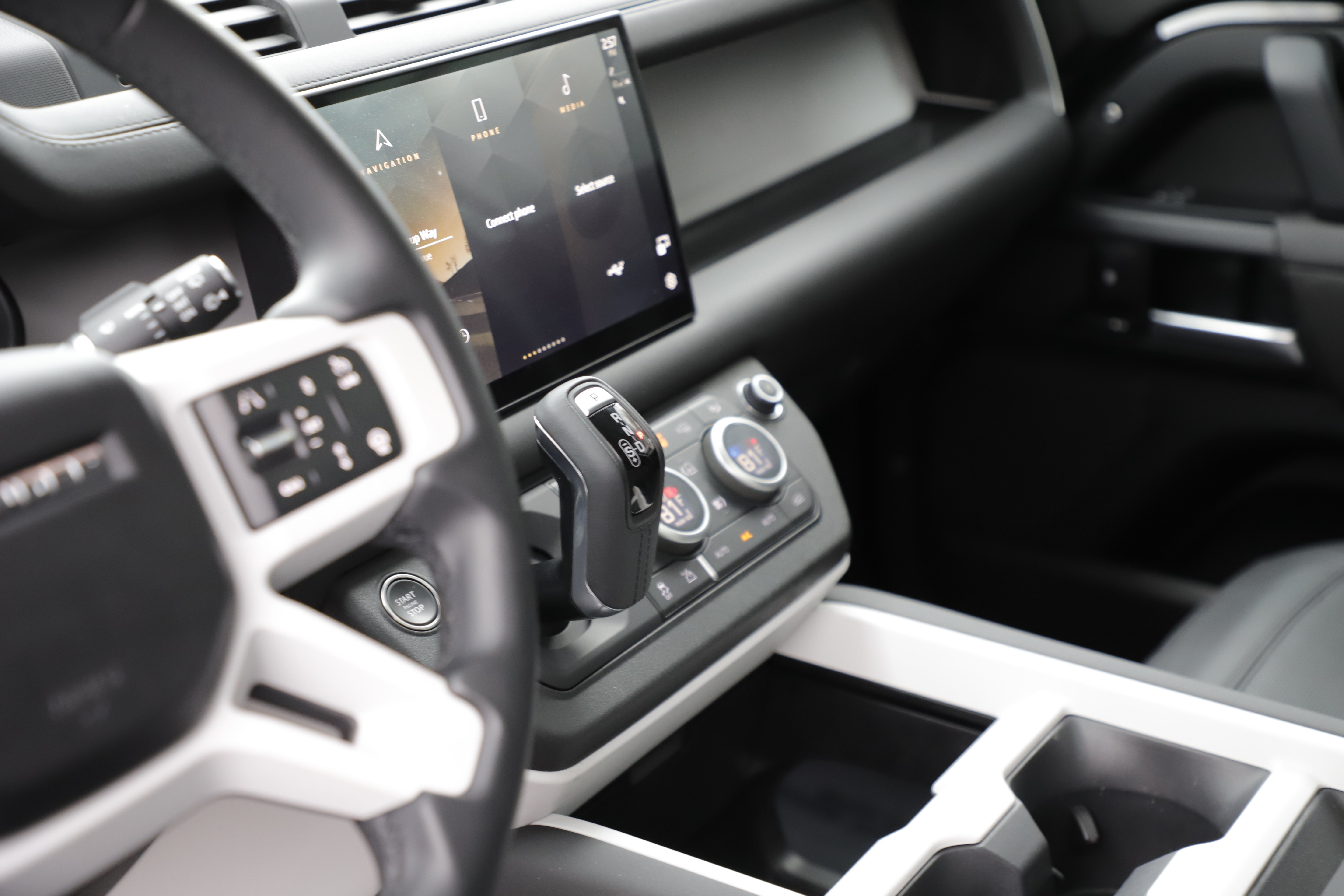 Used 2025 Land Rover Defender 110 S AWD/4WD image 17