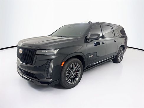 Used 2023 Cadillac Escalade ESV V image 1