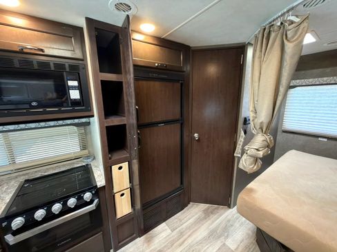 Used 2019 Ford E-350 and Econoline 350 Super Duty w/ Motorhome Prep Package RWD image 31