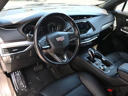 Used 2022 Cadillac XT4 Premium Luxury w/ Safety Alert Package image 7