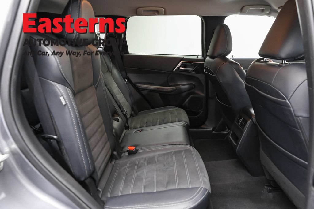 Used 2024 Mitsubishi Outlander SE AWD/4WD image 23