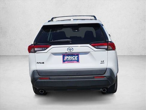 Used 2021 Toyota RAV4 LE w/ Carpet Mat Package (TMS) AWD/4WD image 6
