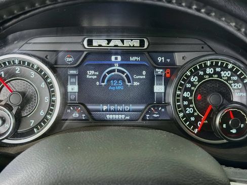 Used 2019 RAM 1500 Laramie w/ Sport Appearance Package AWD/4WD image 16