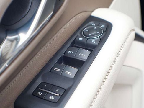 Used 2023 GMC Yukon Denali image 37