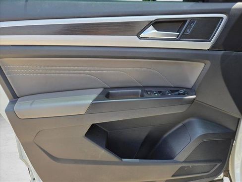 Used 2022 Volkswagen Atlas SE FWD image 10
