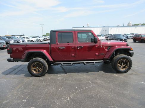 Used 2021 Jeep Gladiator Sport AWD/4WD image 4