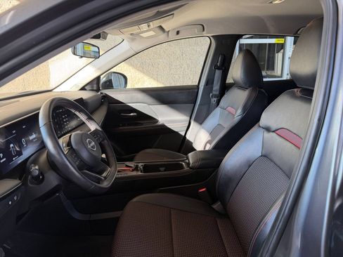 Used 2026 Nissan Kicks SR FWD image 23