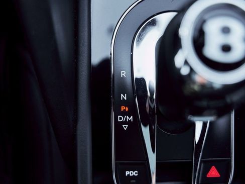 Used 2022 Bentley Bentayga image 66