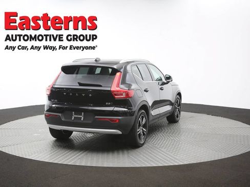 Used 2023 Volvo XC40 B5 Plus AWD/4WD image 40