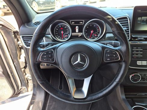 Used 2017 Mercedes-Benz GLS 450 4MATIC image 16