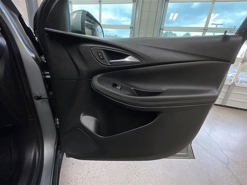 Used 2024 Buick Encore GX Preferred FWD image 25