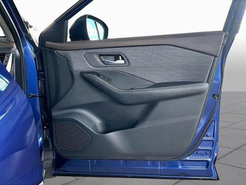 Certified 2023 Nissan Rogue SV FWD image 22