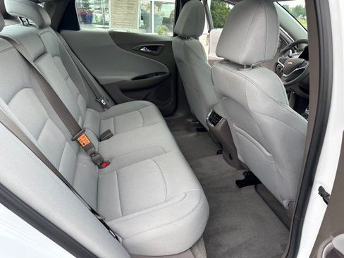 Used 2023 Chevrolet Malibu LT w/ LPO, Floor Liner Package FWD image 28