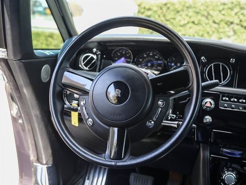Used 2010 Rolls-Royce Phantom Coupe RWD image 32