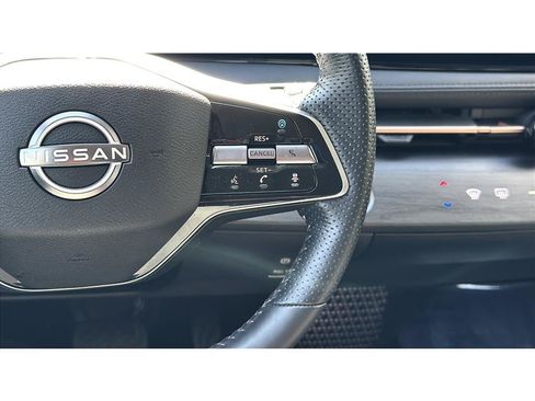 Used 2024 Nissan Ariya FWD image 29