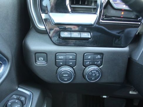 Used 2024 Chevrolet Silverado 2500 LTZ w/ LTZ Plus Package AWD/4WD image 29