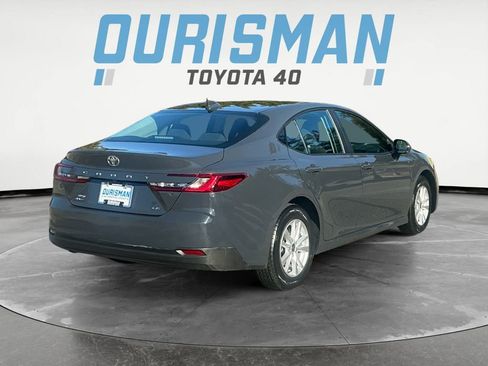 Used 2025 Toyota Camry LE image 6