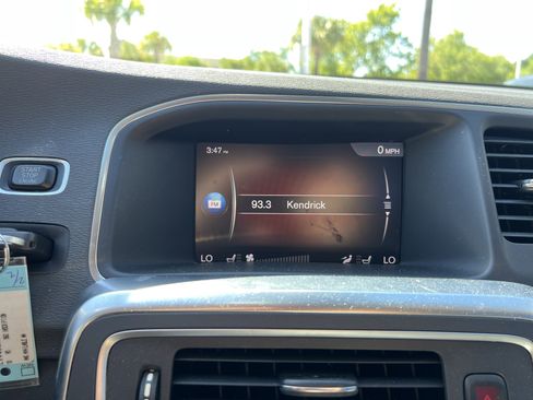 Used 2018 Volvo S60 T5 Inscription FWD image 23