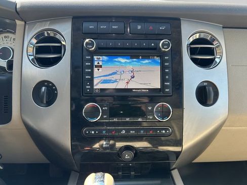 Used 2014 Ford Expedition EL Limited w/ Equipment Group 301A AWD/4WD image 18