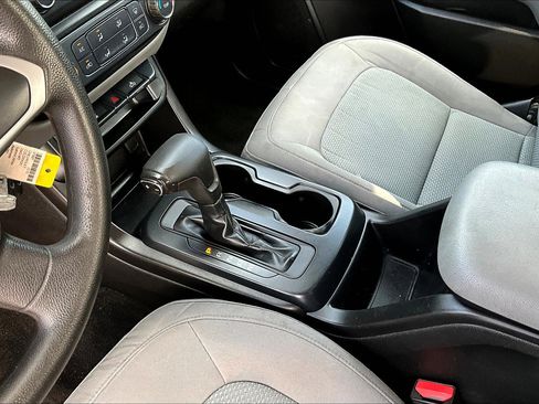Used 2016 Chevrolet Colorado W/T w/ WT Convenience Package image 13