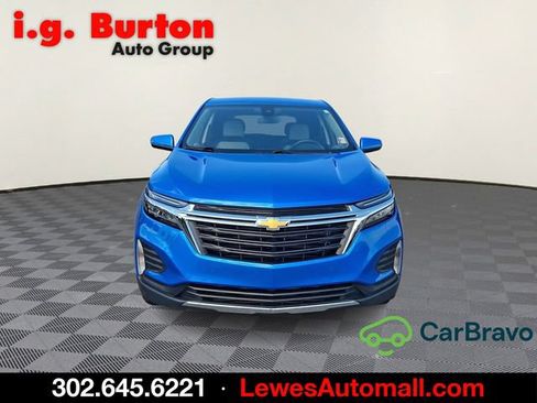 Used 2024 Chevrolet Equinox LT FWD image 2
