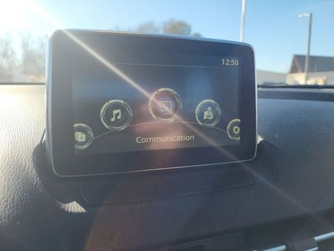 Used 2018 Toyota Yaris iA image 17