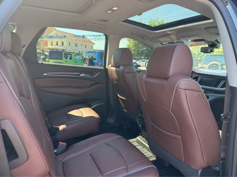 Used 2021 Buick Enclave Avenir w/ Avenir Technology Package AWD/4WD image 14