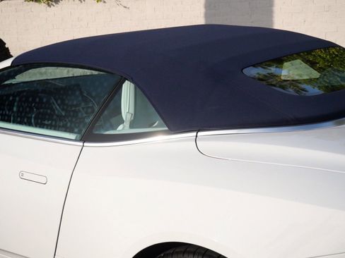 Used 2023 Aston Martin DB11 Volante image 12