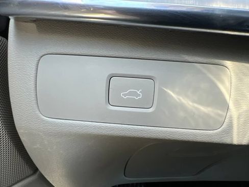 Used 2023 Volvo XC90 B5 Core w/ Protection Package Premier AWD/4WD image 24